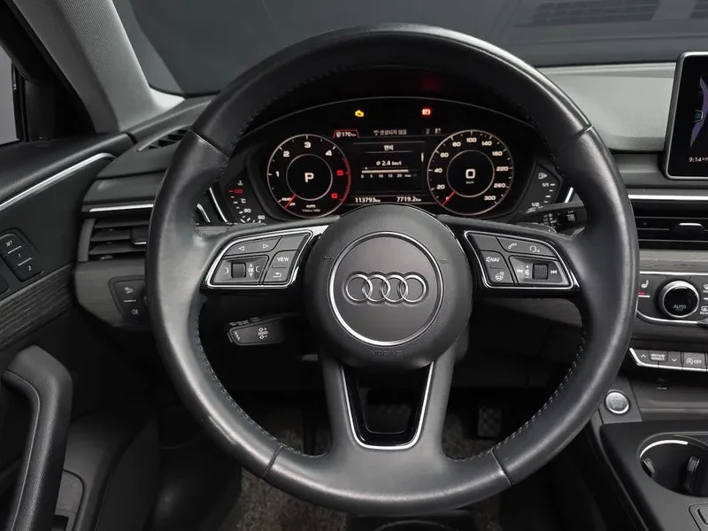 Audi A4 2.0 TDI, снимка 13 - Автомобили и джипове - 54144360
