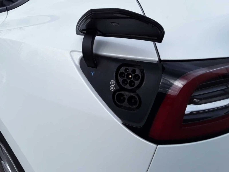 Tesla Model Y LONG RANGE DUAL MOTOR ОЧАКВАН ВНОС, снимка 9 - Автомобили и джипове - 54422428