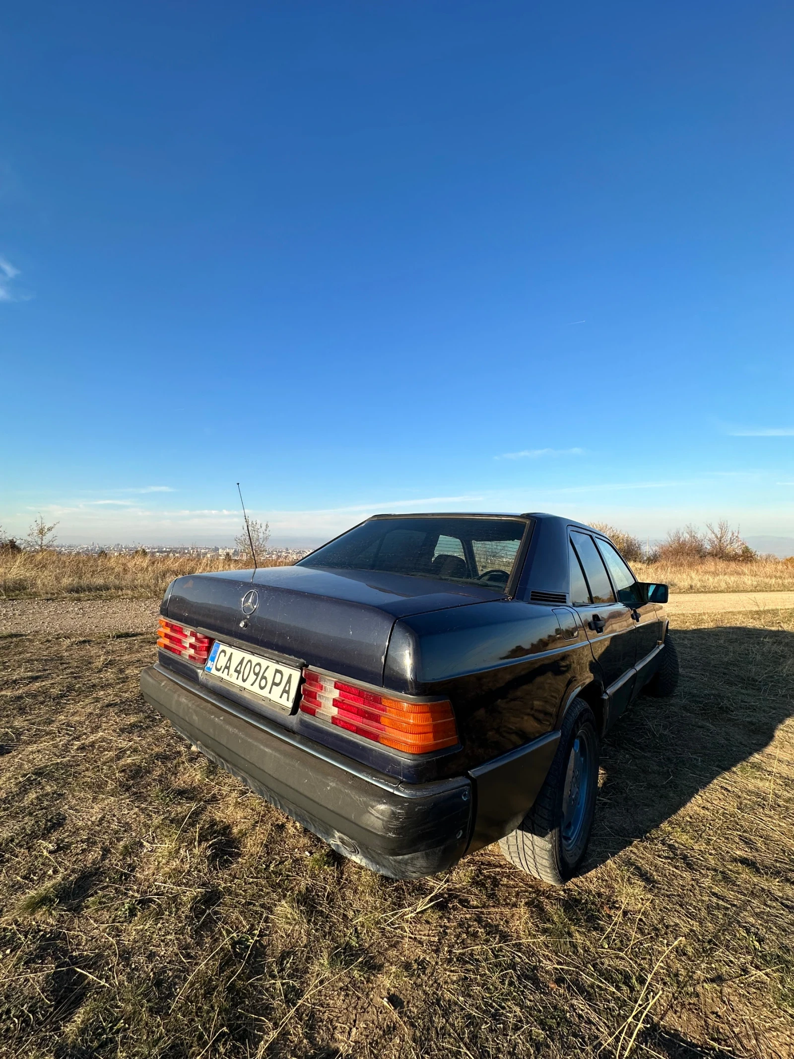 Mercedes-Benz 190 1.8 - изображение 3