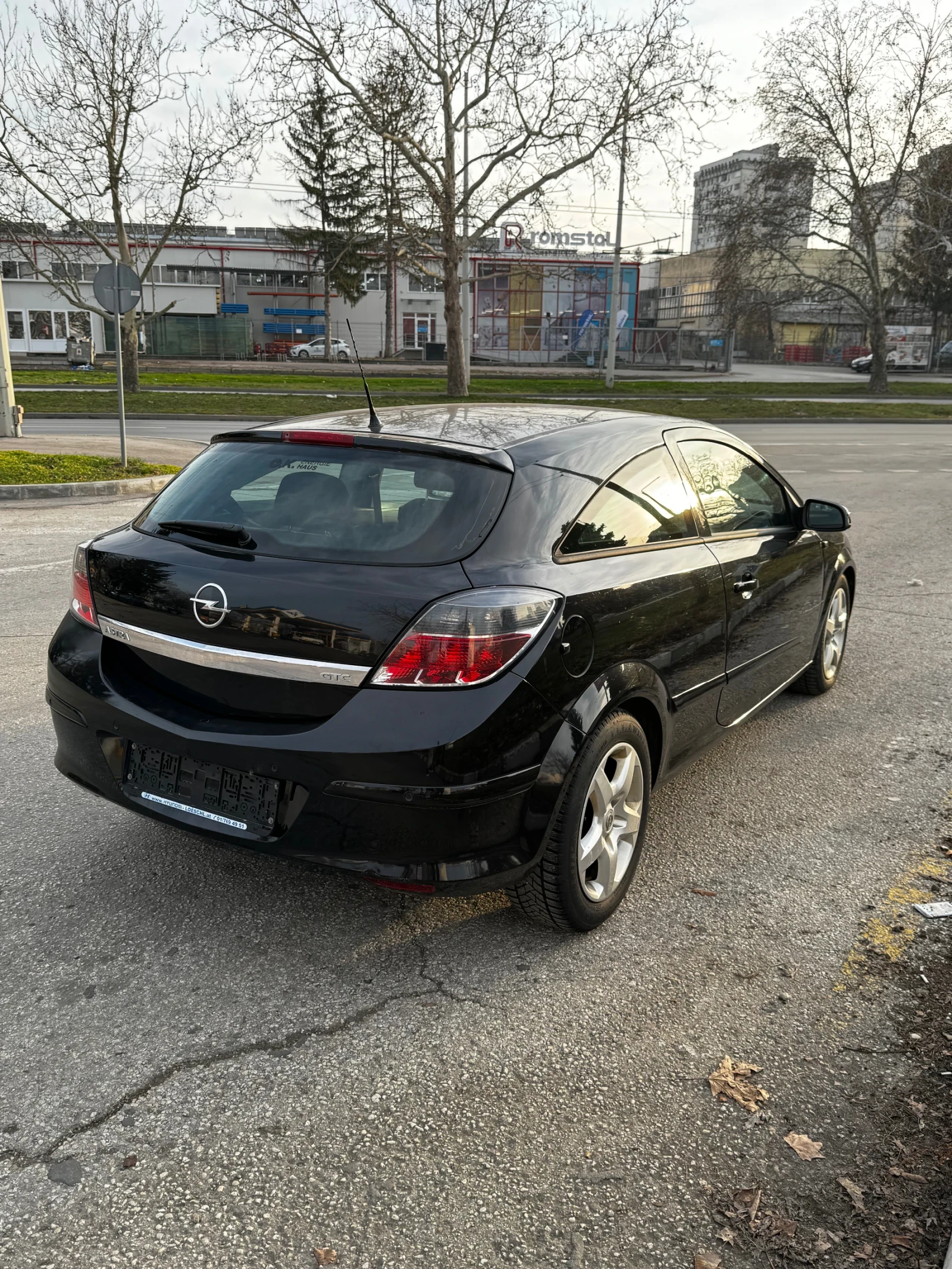 Opel Astra 1.6 GTC - изображение 5