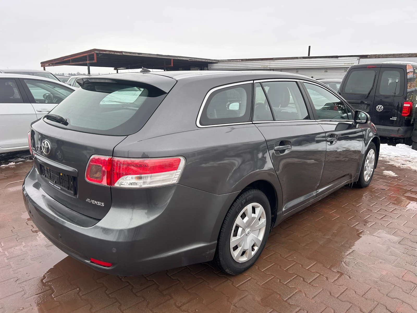 Toyota Avensis 2.0D4-D NAVI EURO 5 - изображение 6