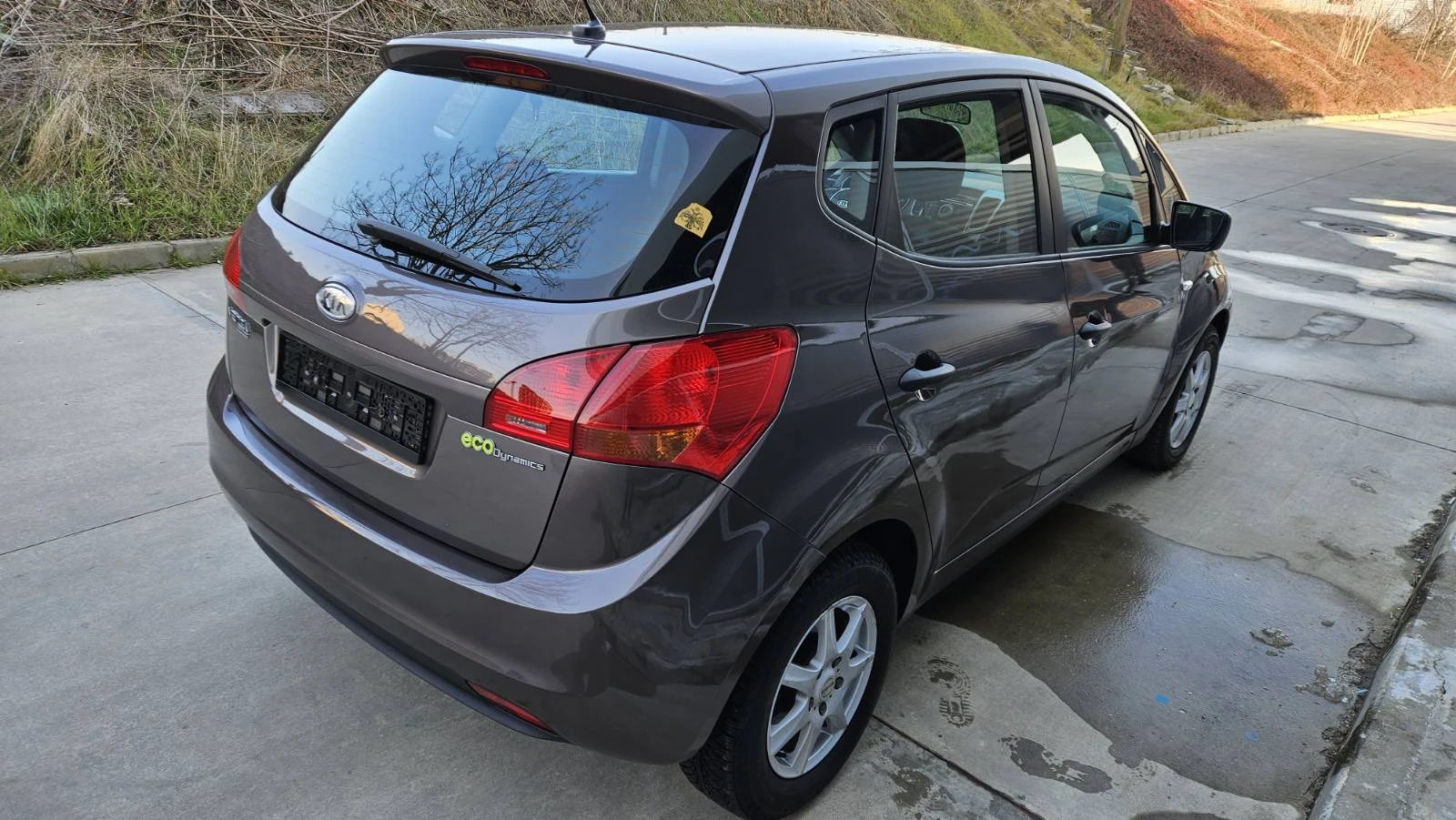 Kia Venga 1.4 CRDI - изображение 5