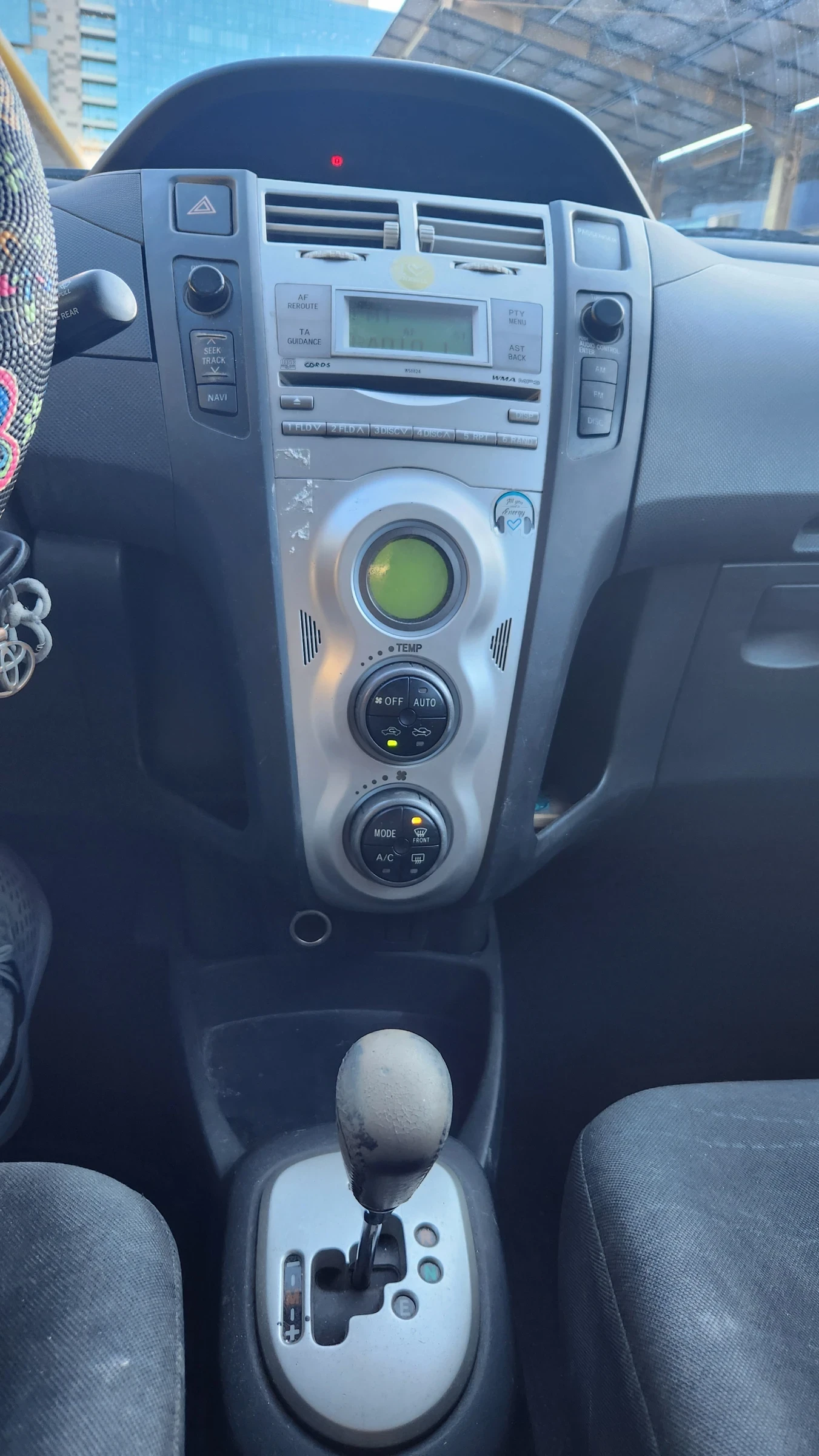 Toyota Yaris  - изображение 9