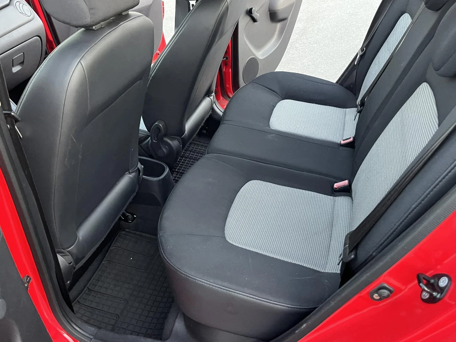 Hyundai I10 1.1I 66кс 105 000км  - изображение 9