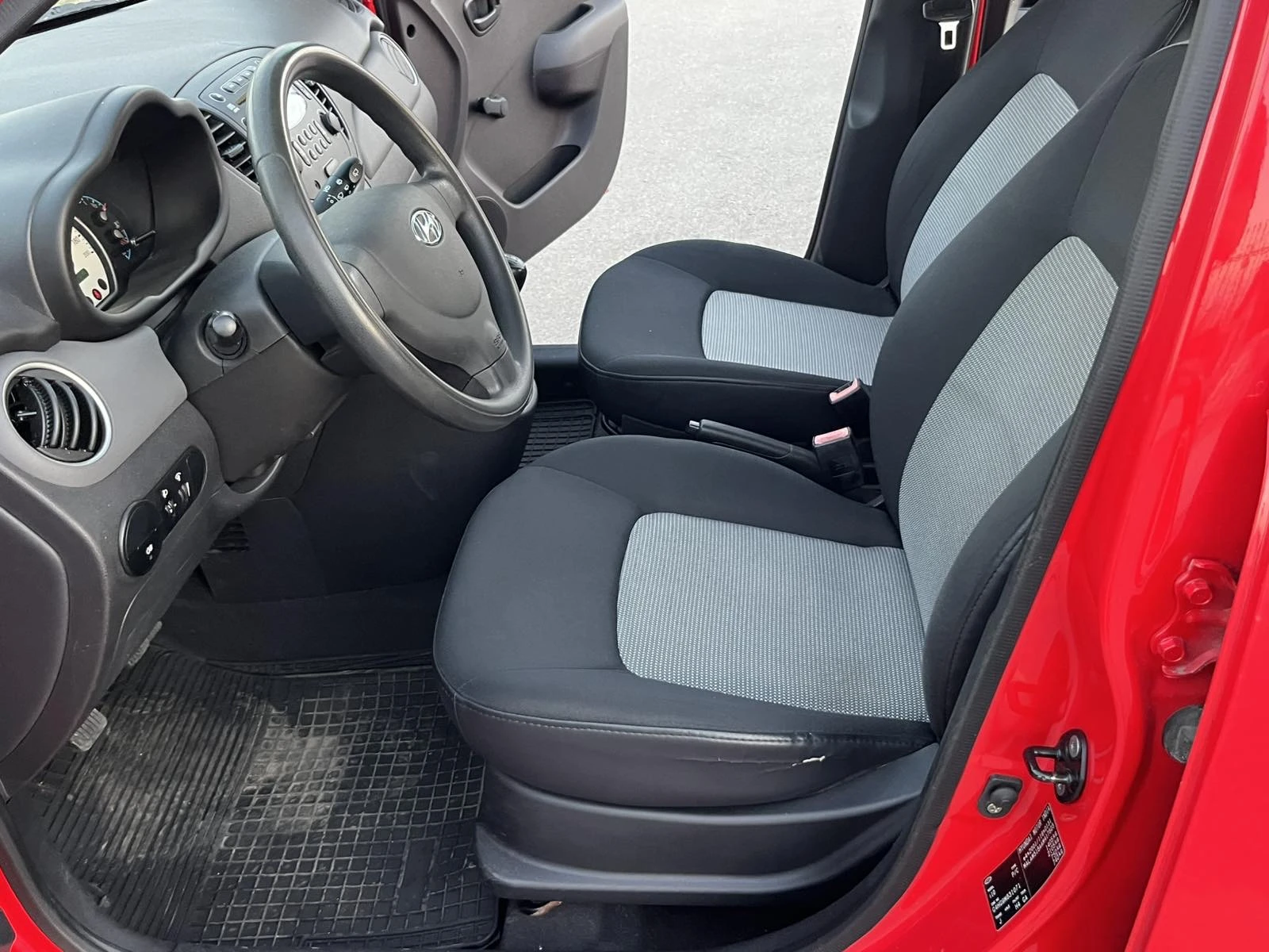 Hyundai I10 1.1I 66кс 105 000км  - изображение 8