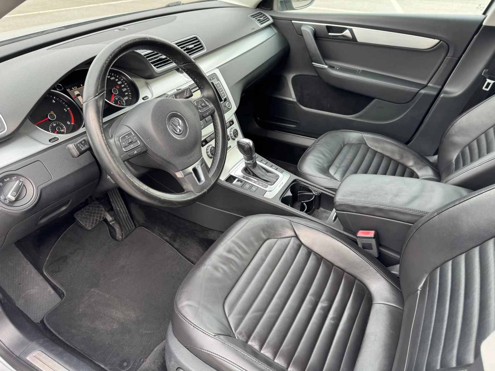VW Passat 2.0 TDI - DSG - 4MOTION - HIGHLINE - изображение 9
