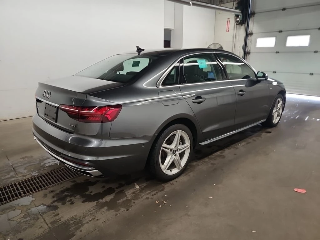 Audi A4 * PROGRESSIV * CARFAX *  - изображение 3