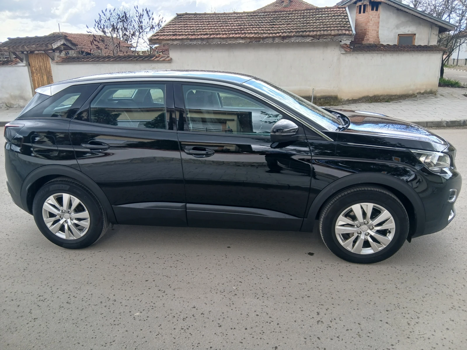 Peugeot 3008 1.2 PureTech Active ПЪЛНА СЕРВИЗНА ИСТОРИЯ, снимка 6 - Автомобили и джипове - 53405403