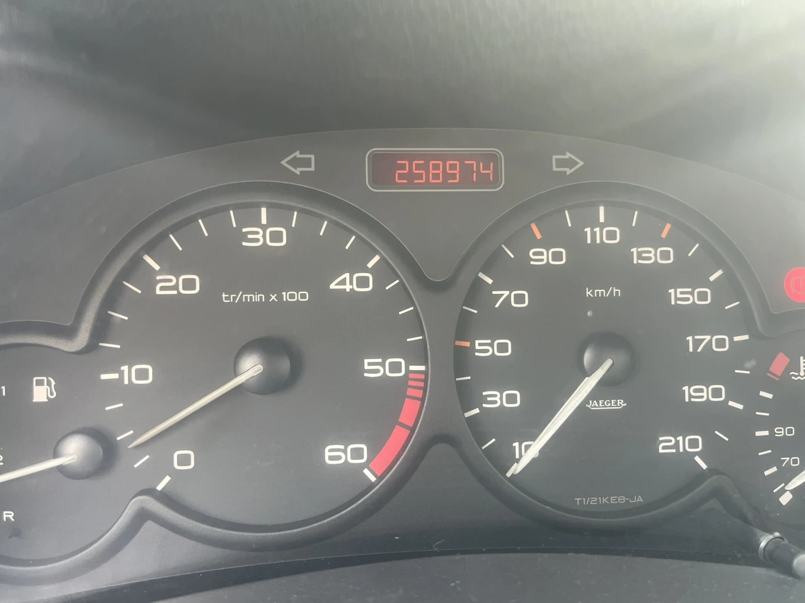 Peugeot 206, снимка 6 - Автомобили и джипове - 53894372