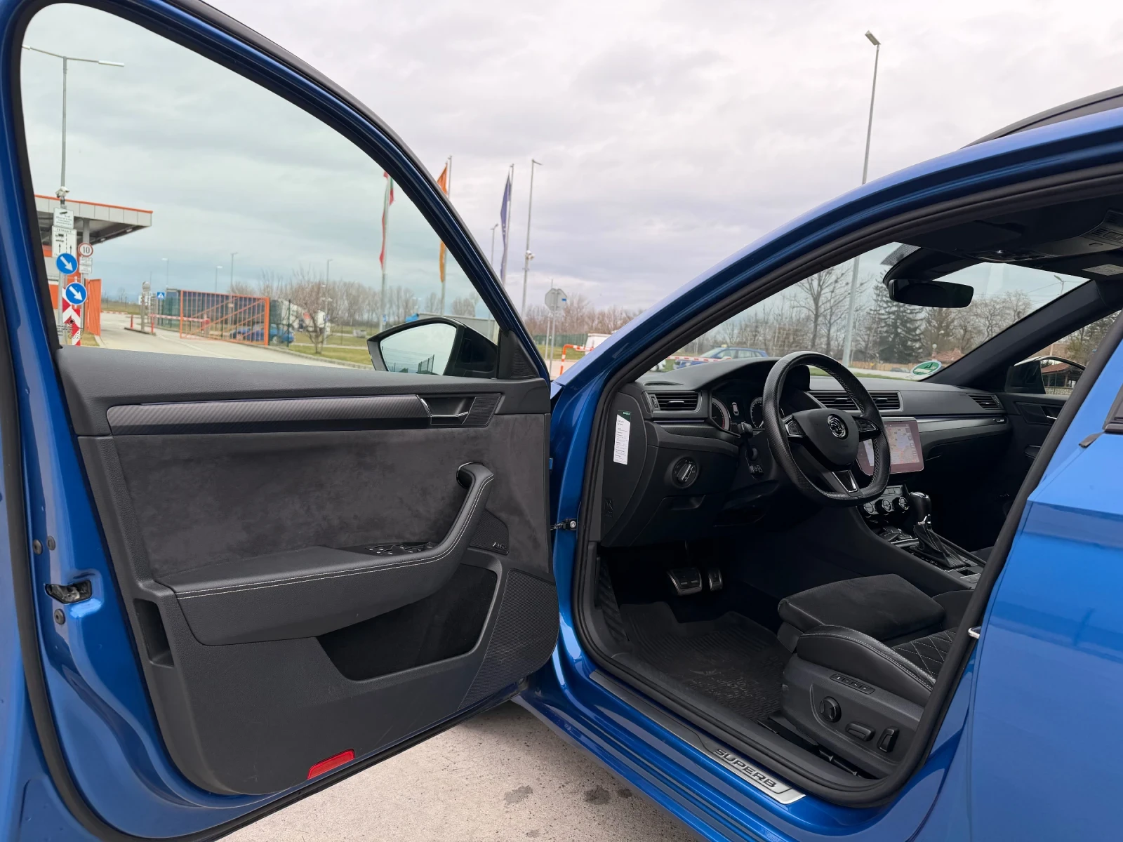 Skoda Superb 2.0TDI Germany, снимка 9 - Автомобили и джипове - 54033725