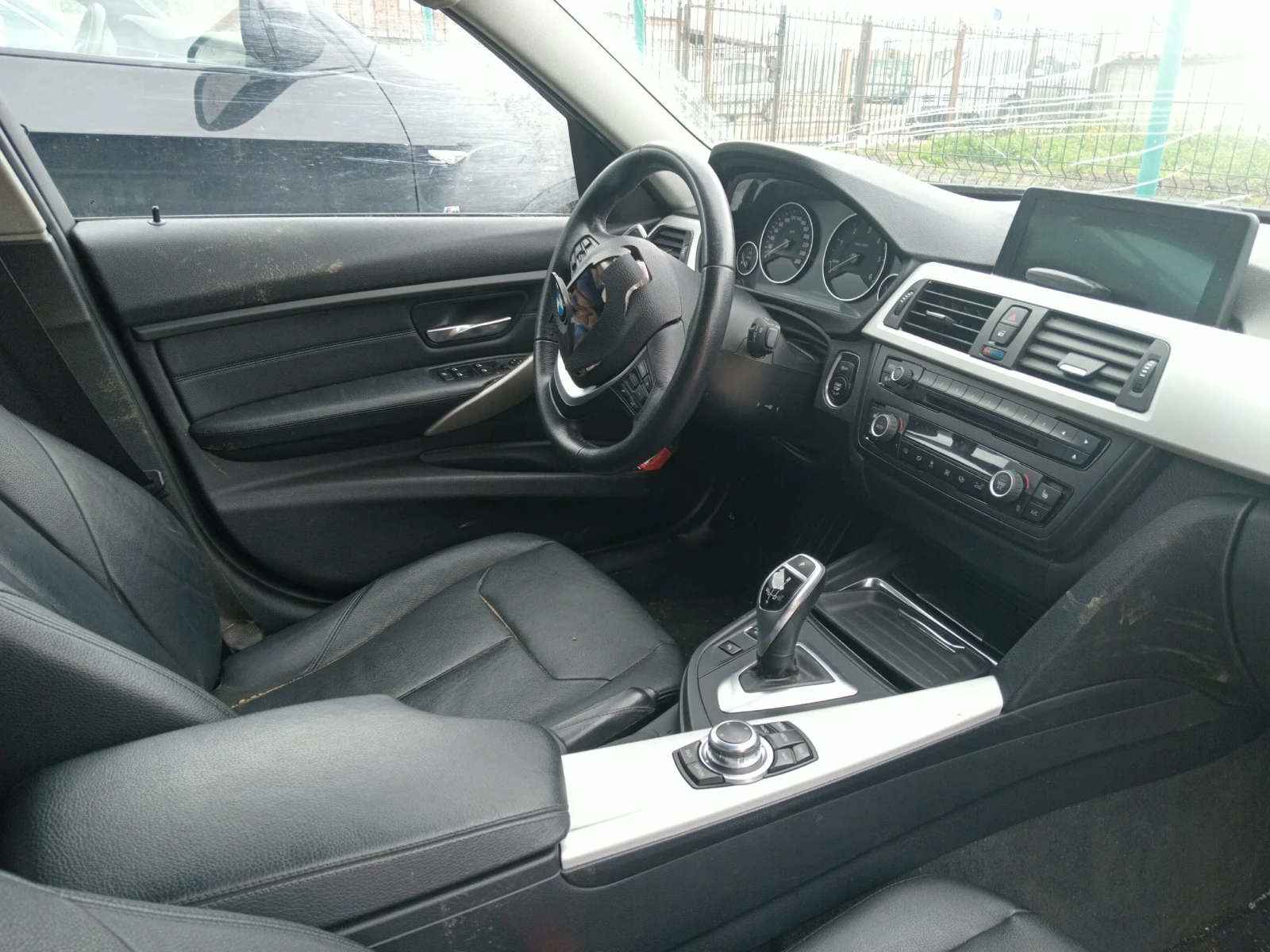 BMW 320 2.0D, снимка 9 - Автомобили и джипове - 54122101