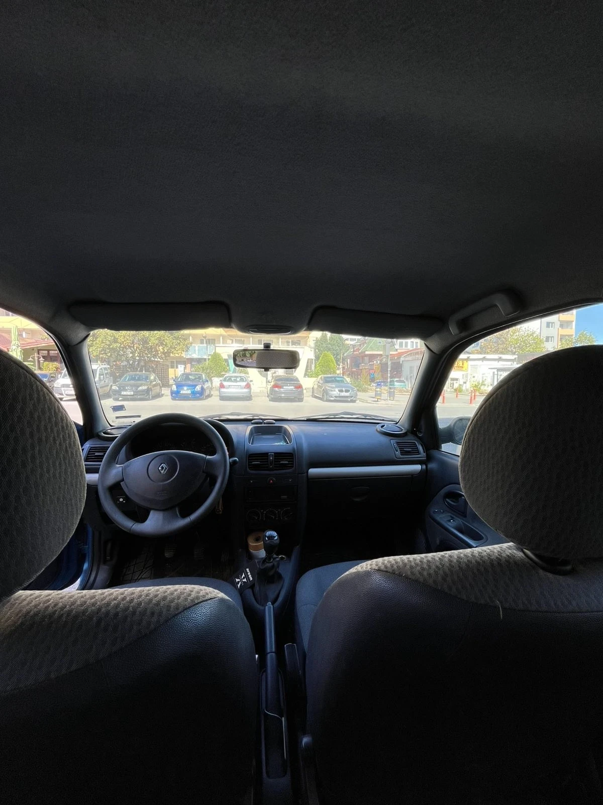 Renault Clio, снимка 11 - Автомобили и джипове - 54195144