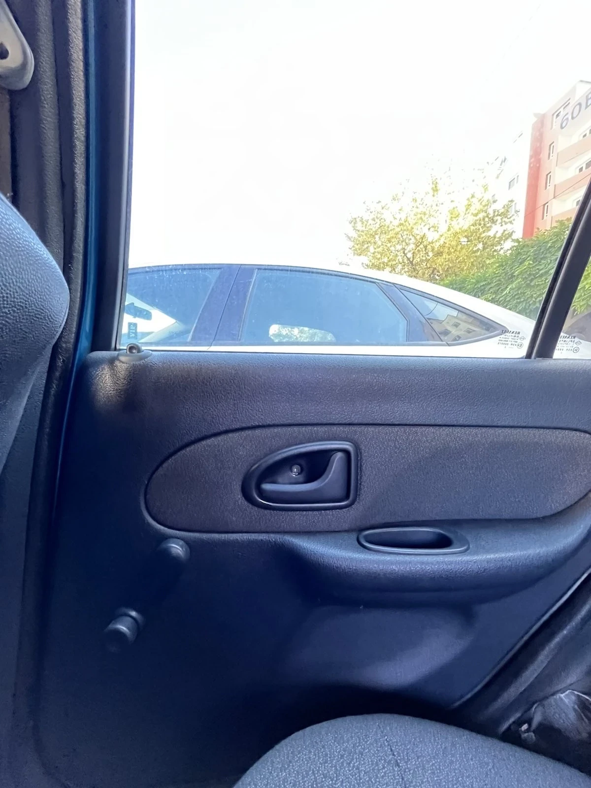 Renault Clio, снимка 4 - Автомобили и джипове - 54195144