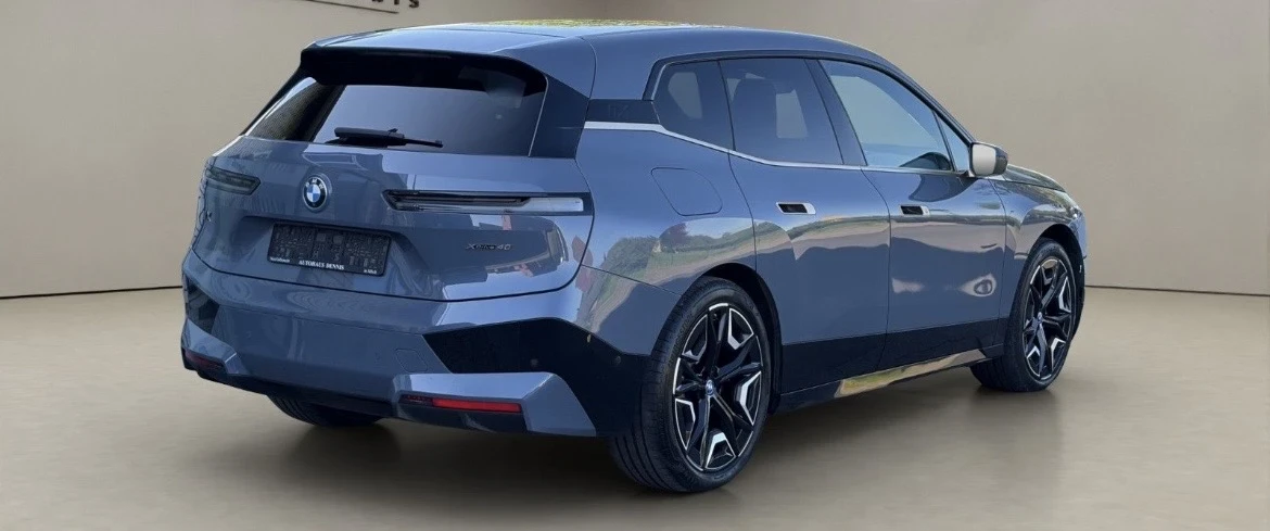 BMW iX 40* Xdrive* Sport* Sky Lounge* 360 | Mobile.bg � ����������� 4