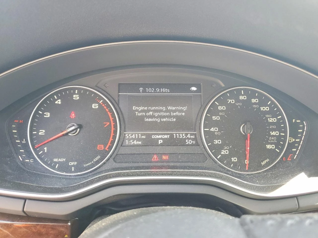 Audi A4 2.0l Premium, снимка 9 - Автомобили и джипове - 54430571