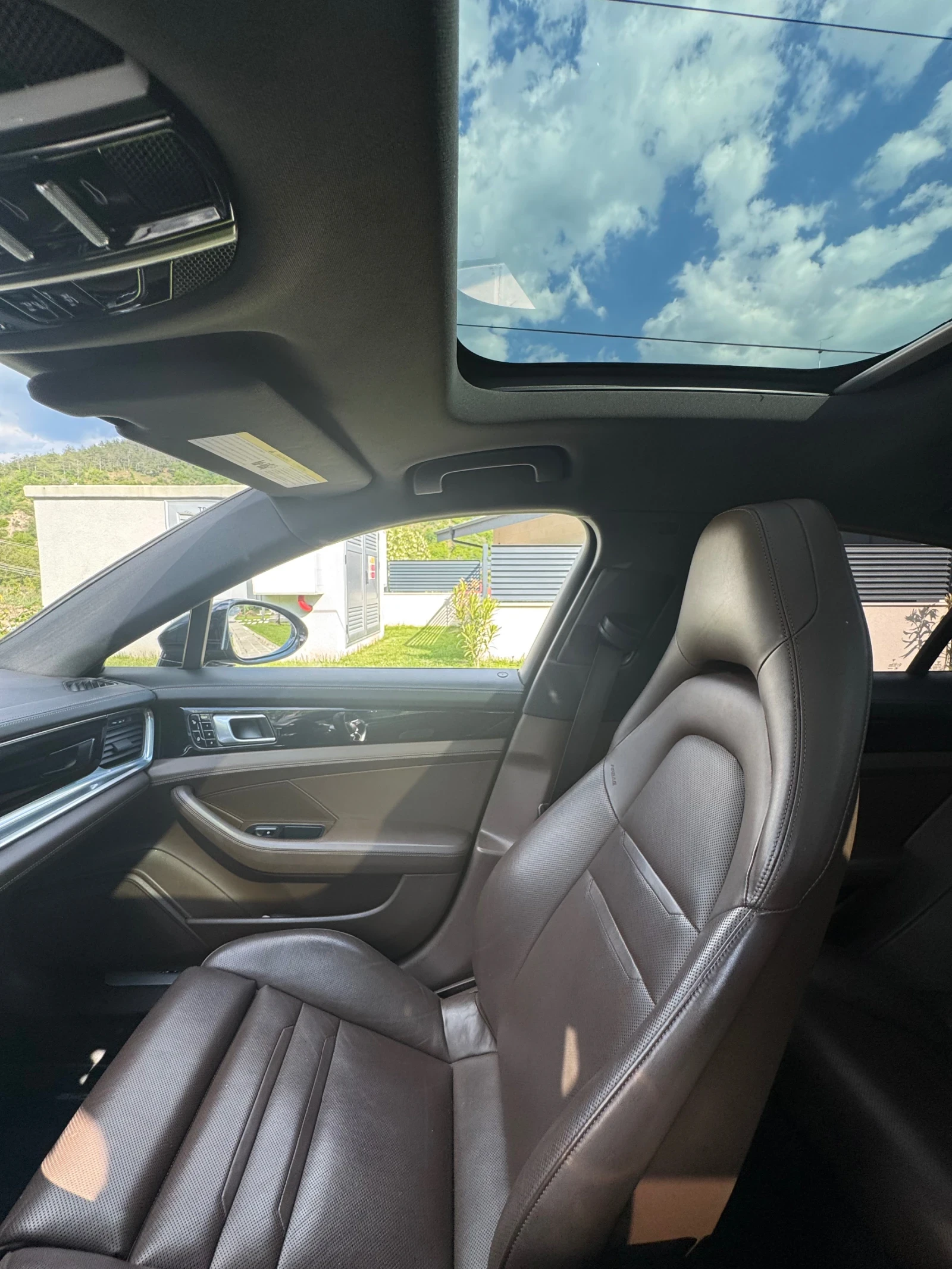 Porsche Panamera, снимка 15 - Автомобили и джипове - 54445976