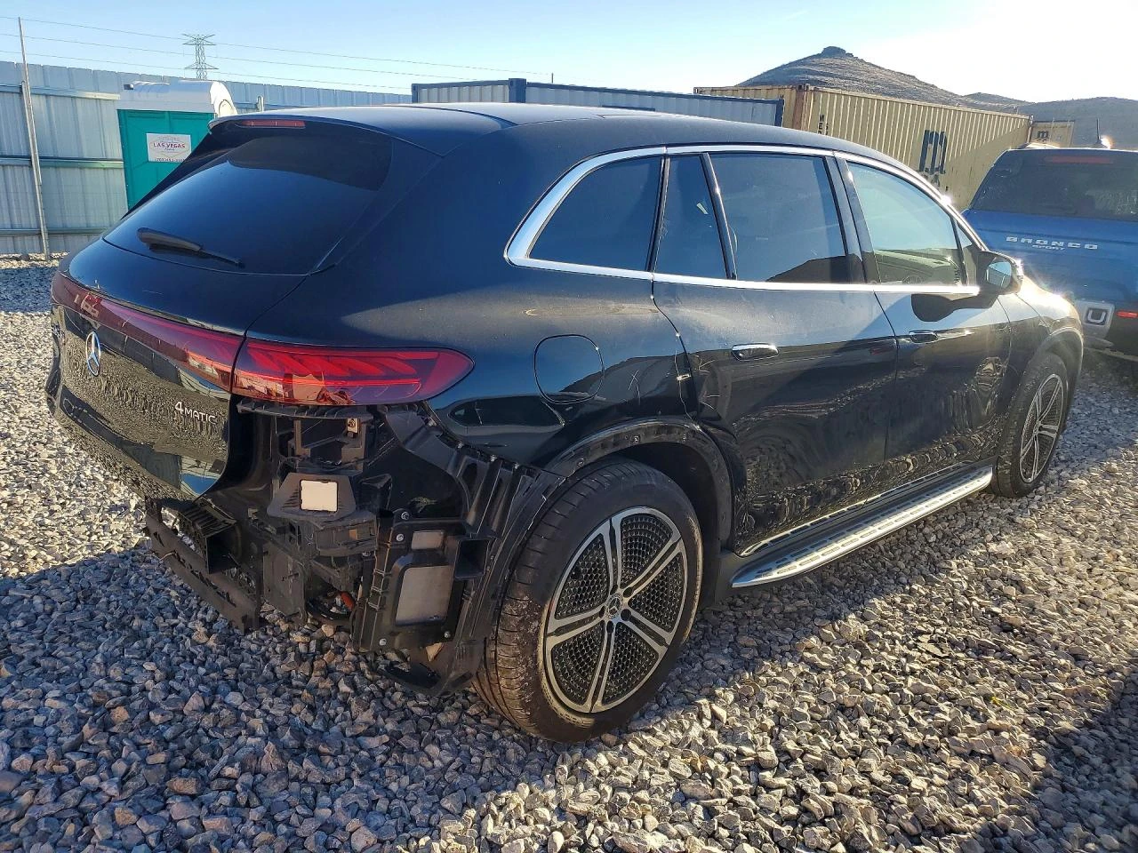Mercedes-Benz EQS Suv 450 4Matic, снимка 3 - Автомобили и джипове - 54558044