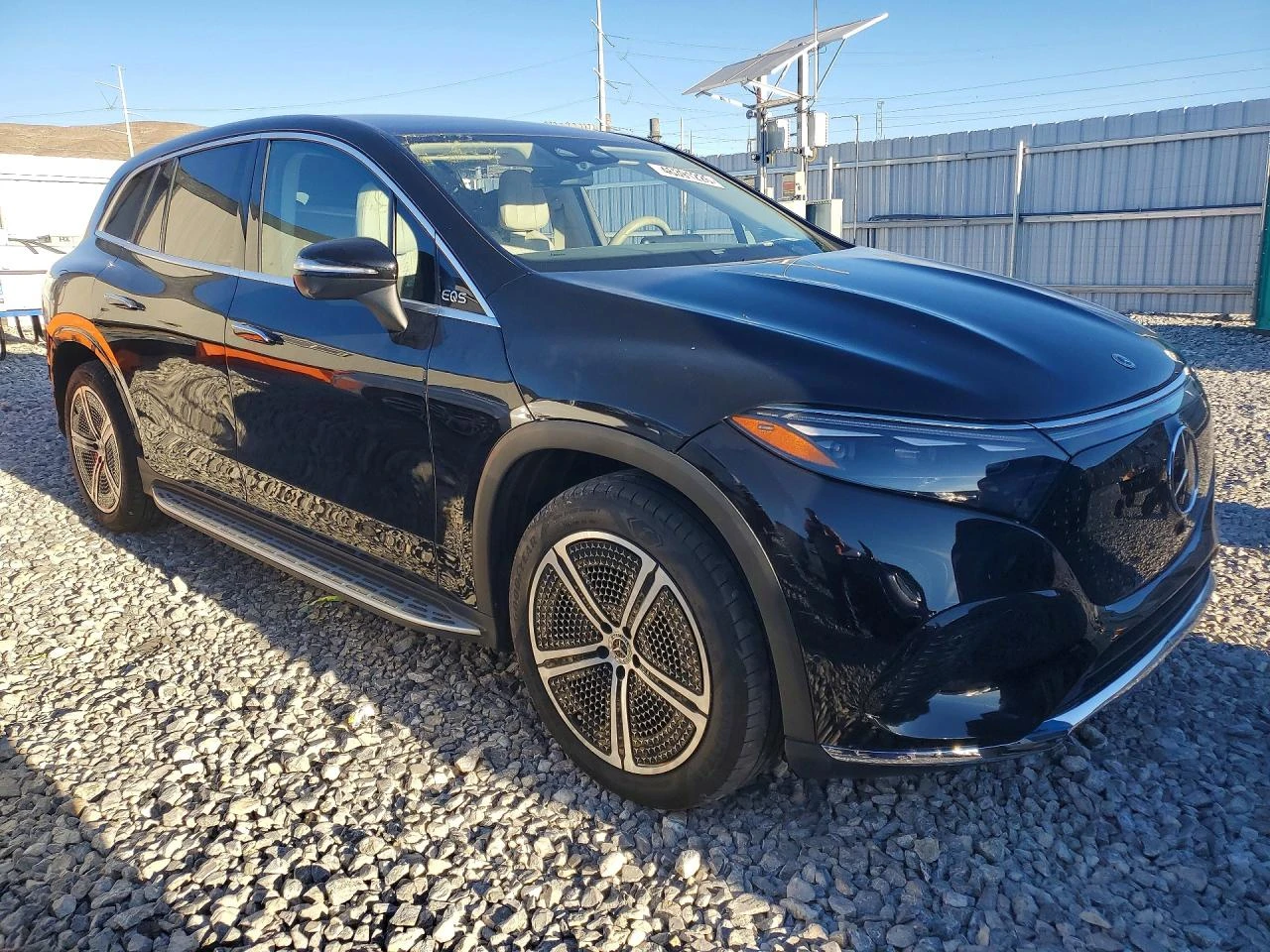 Mercedes-Benz EQS Suv 450 4Matic, снимка 4 - Автомобили и джипове - 54558044