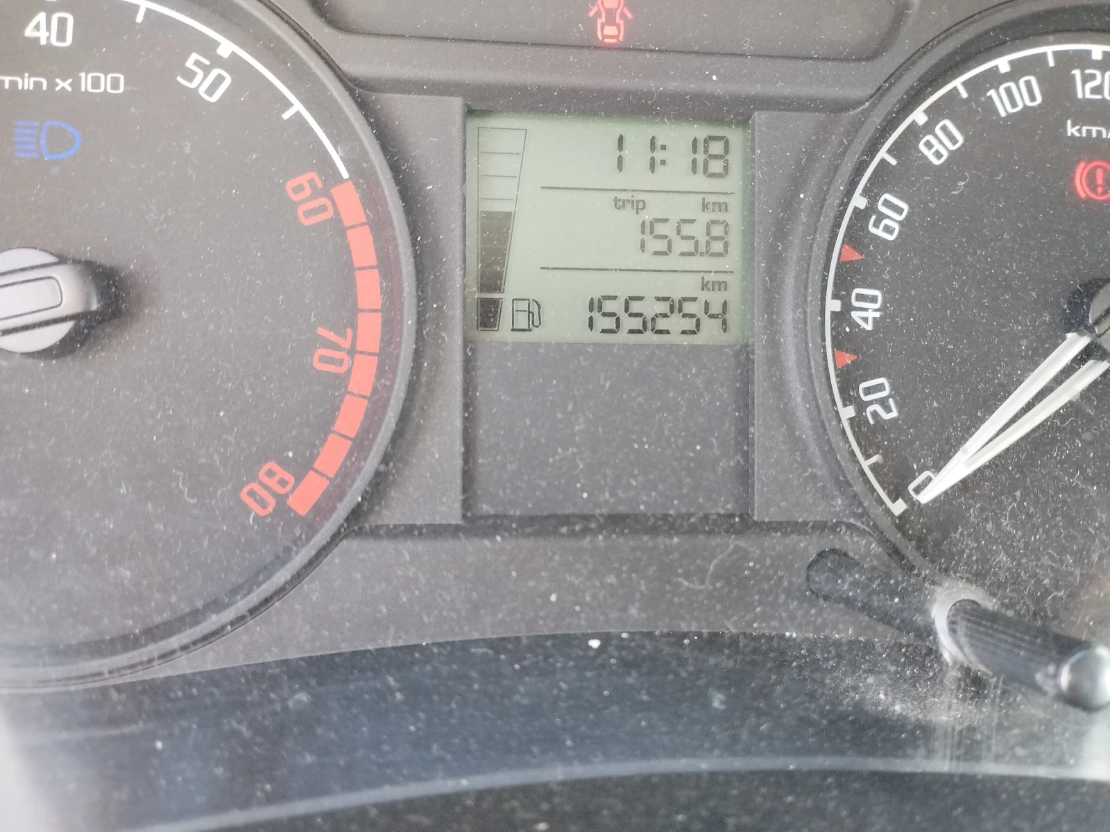 Skoda Fabia, снимка 10 - Автомобили и джипове - 54878342