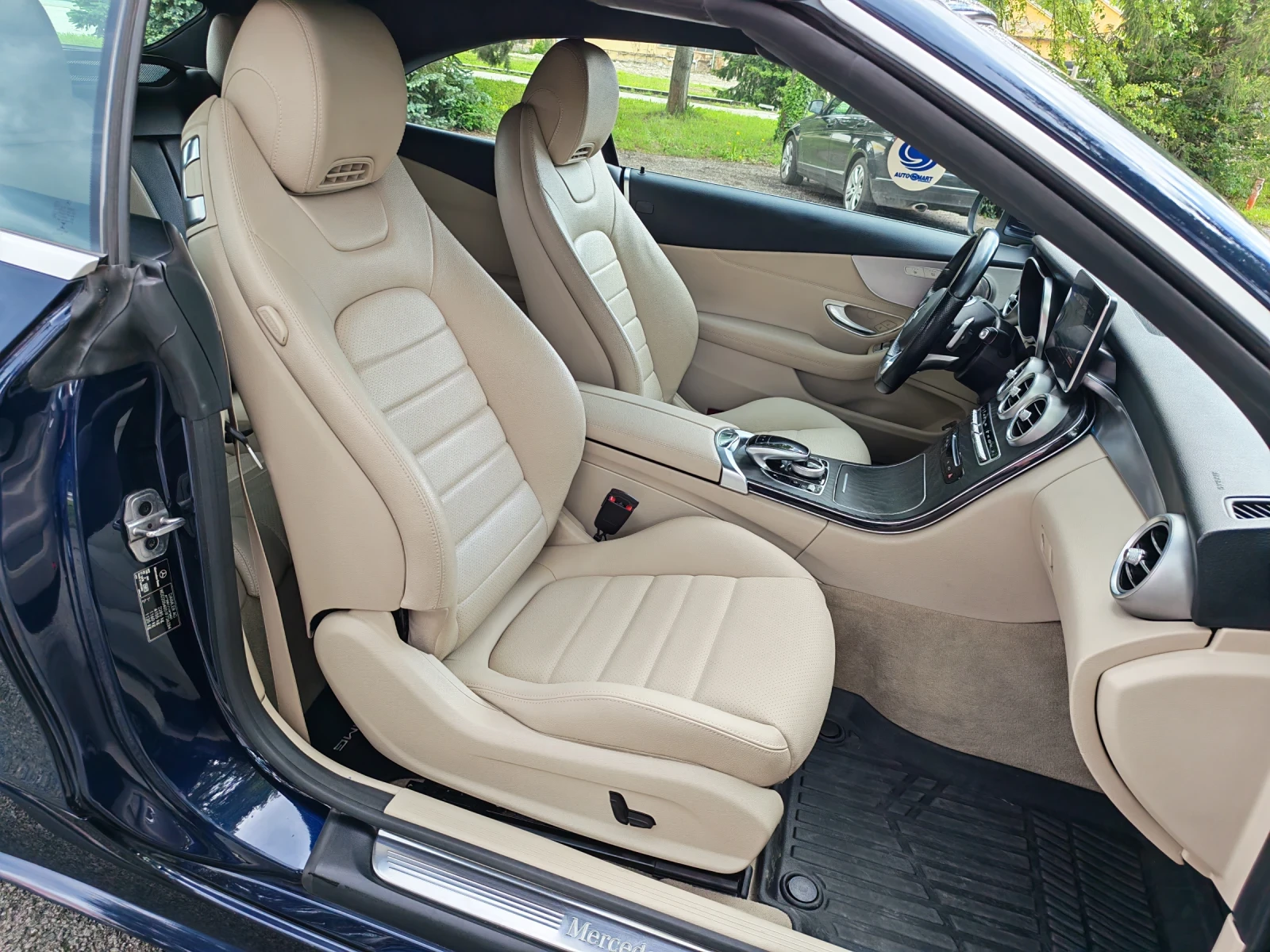 Mercedes-Benz C 220 AMG, Дизел, 4х4, като нова, снимка 13 - Автомобили и джипове - 54659536