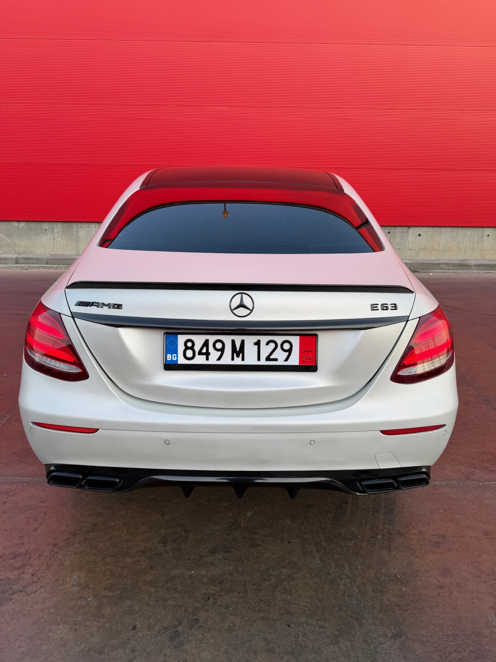 Mercedes-Benz E 220 AMG pack 6.3, снимка 7 - Автомобили и джипове - 55128819