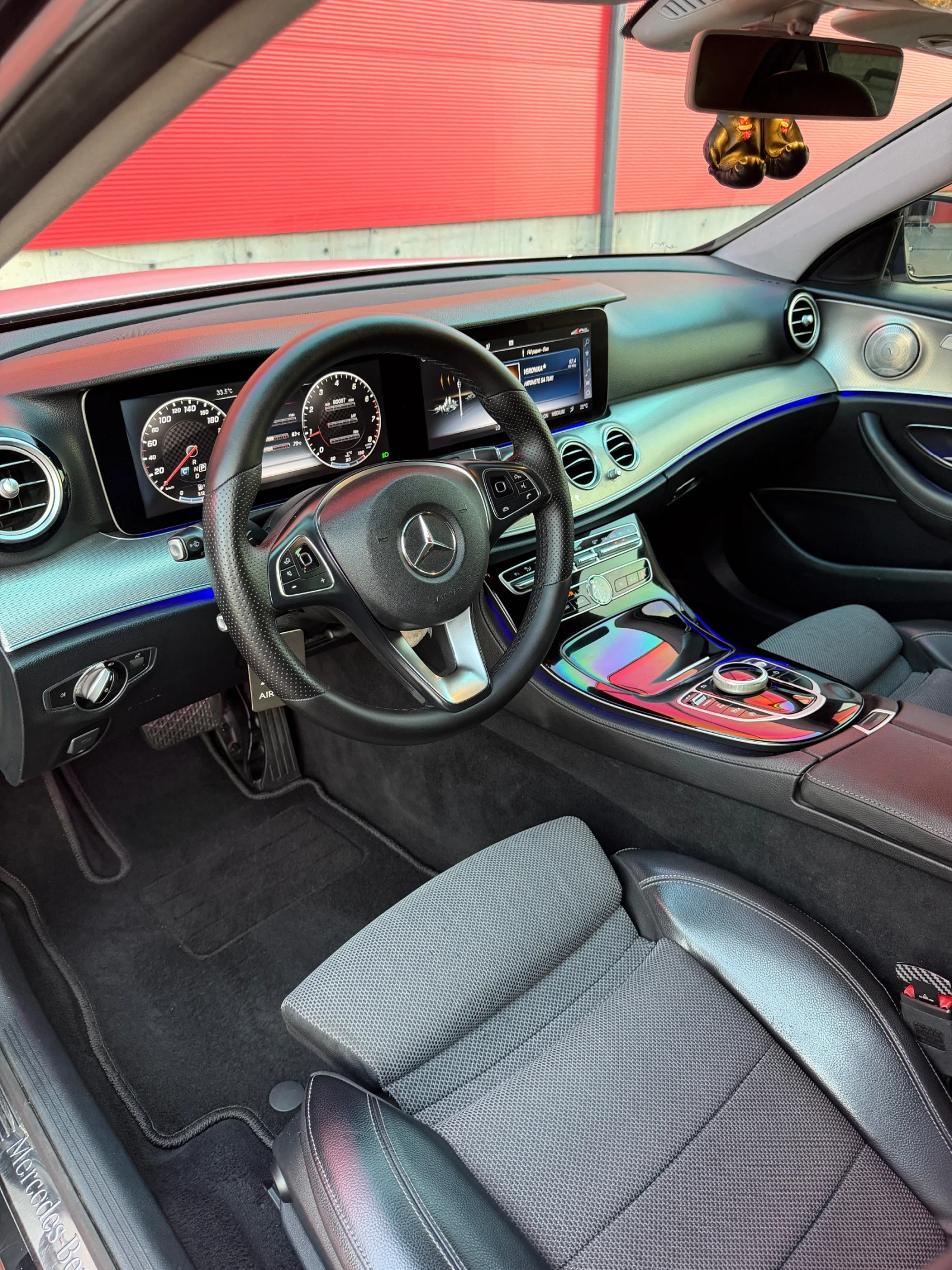 Mercedes-Benz E 220 AMG pack 6.3, снимка 9 - Автомобили и джипове - 55128819