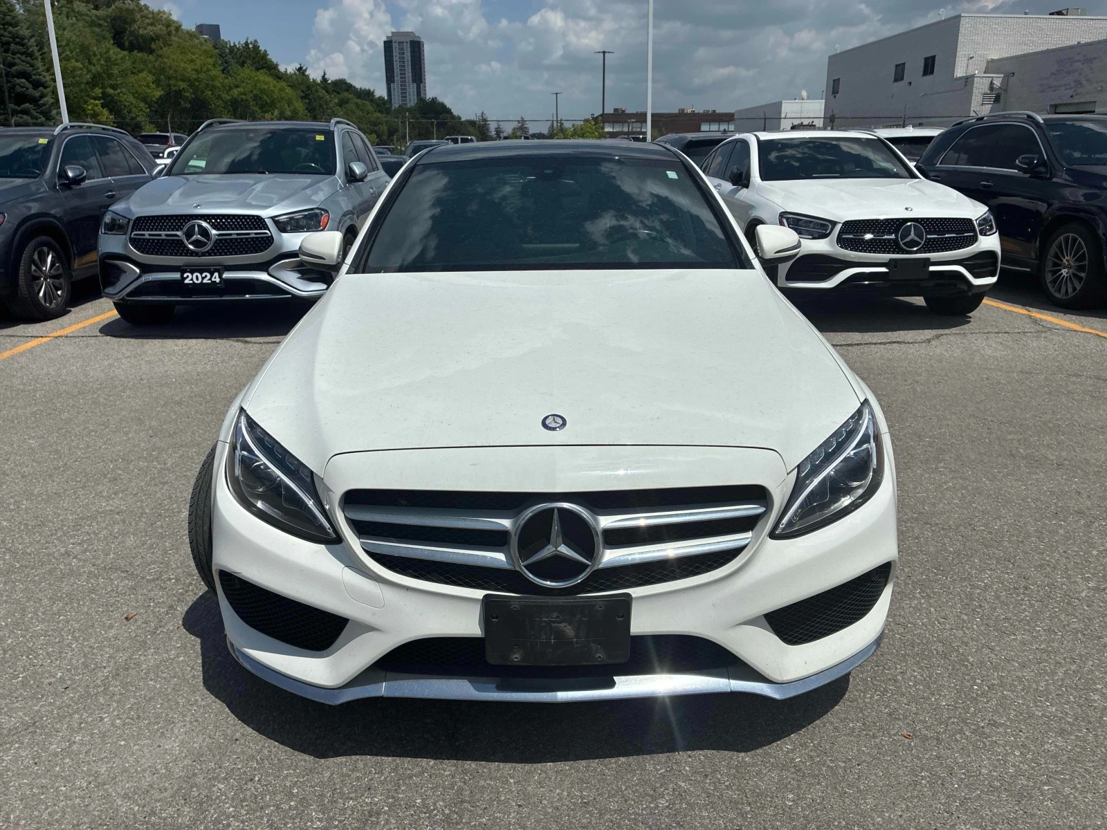 Mercedes-Benz C 300 Premium Pckg/2 КЛЮЧА/СЕРВИЗНА ИСТ/CARFAX, снимка 2 - Автомобили и джипове - 55165409