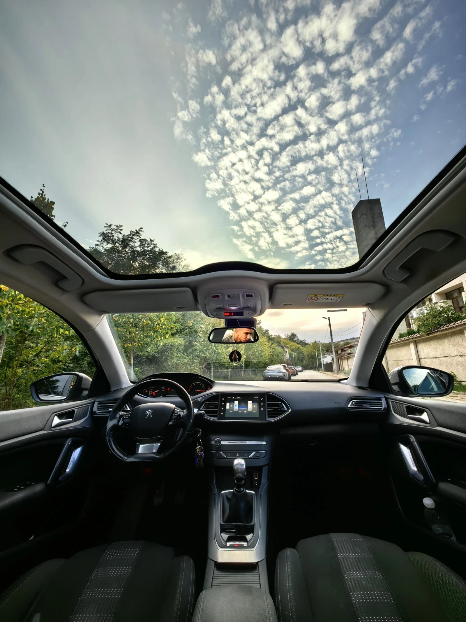 Peugeot 308 1.2 LED PANORAMA, снимка 10 - Автомобили и джипове - 55565182