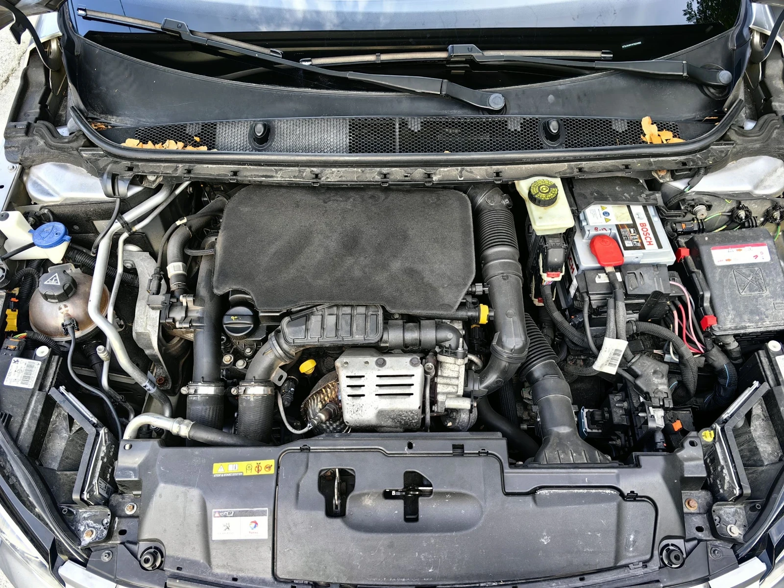 Peugeot 308 1.2 LED PANORAMA, снимка 15 - Автомобили и джипове - 55565182