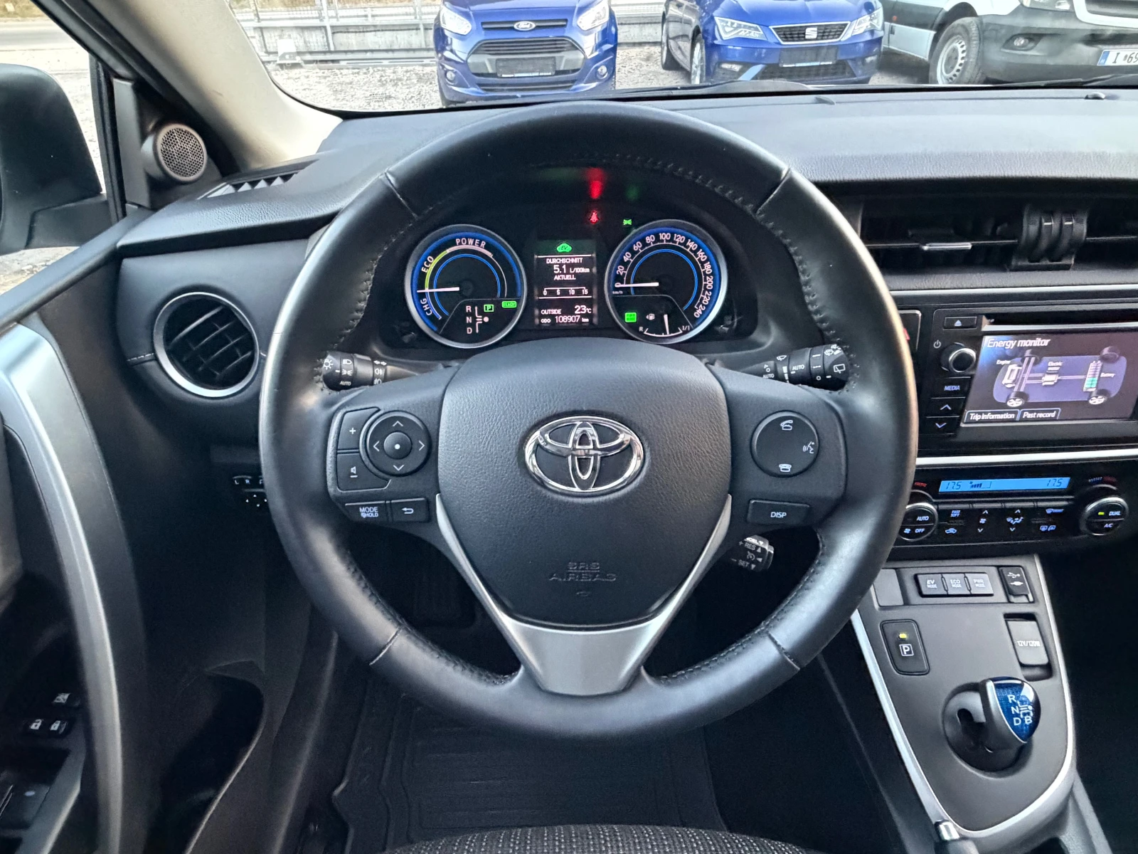 Toyota Auris Benzin/Hybrid* TOP* PANORAMA* 108900KM, снимка 12 - Автомобили и джипове - 55982069