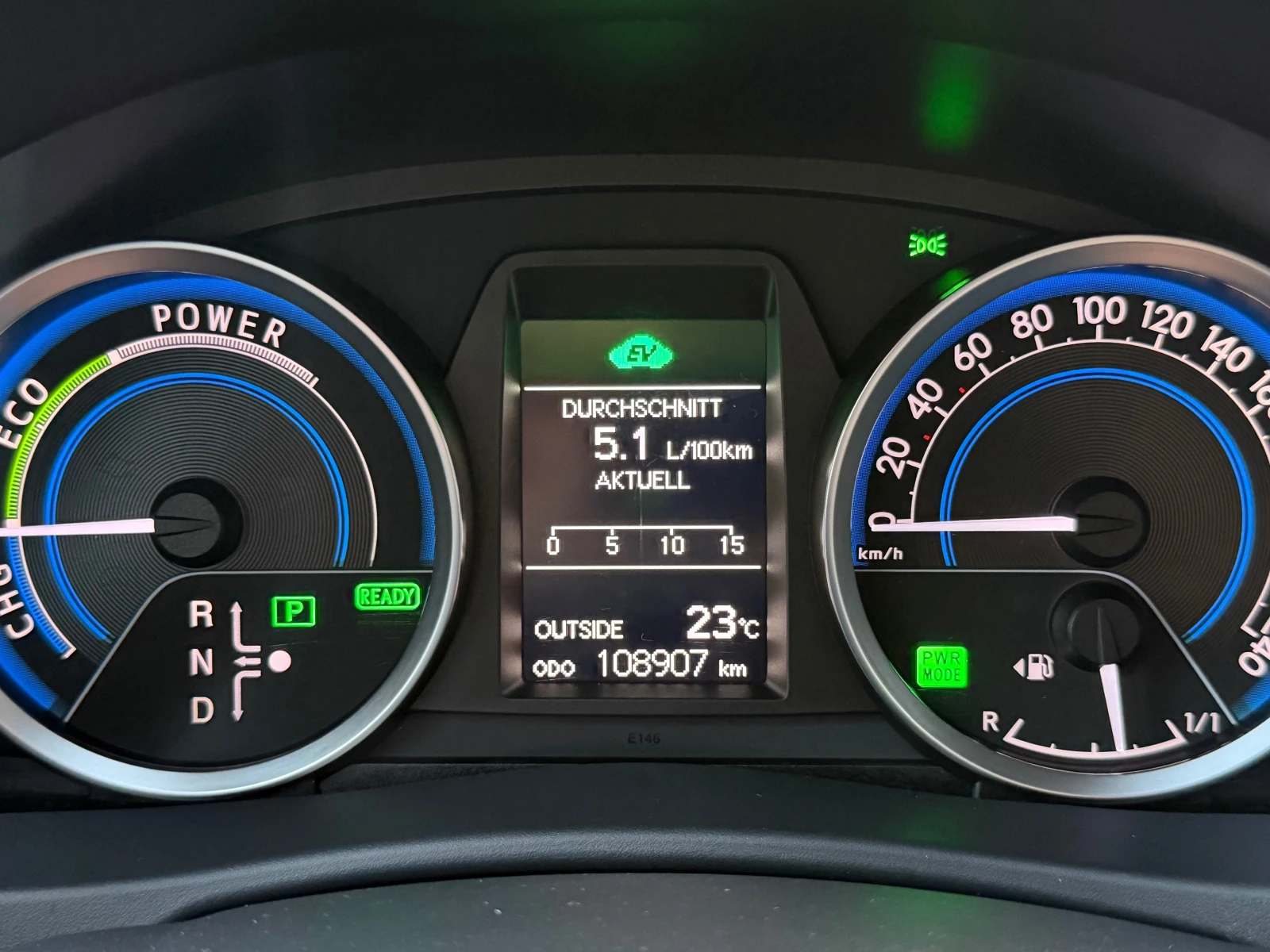 Toyota Auris Benzin/Hybrid* TOP* PANORAMA* 108900KM, снимка 16 - Автомобили и джипове - 55982069