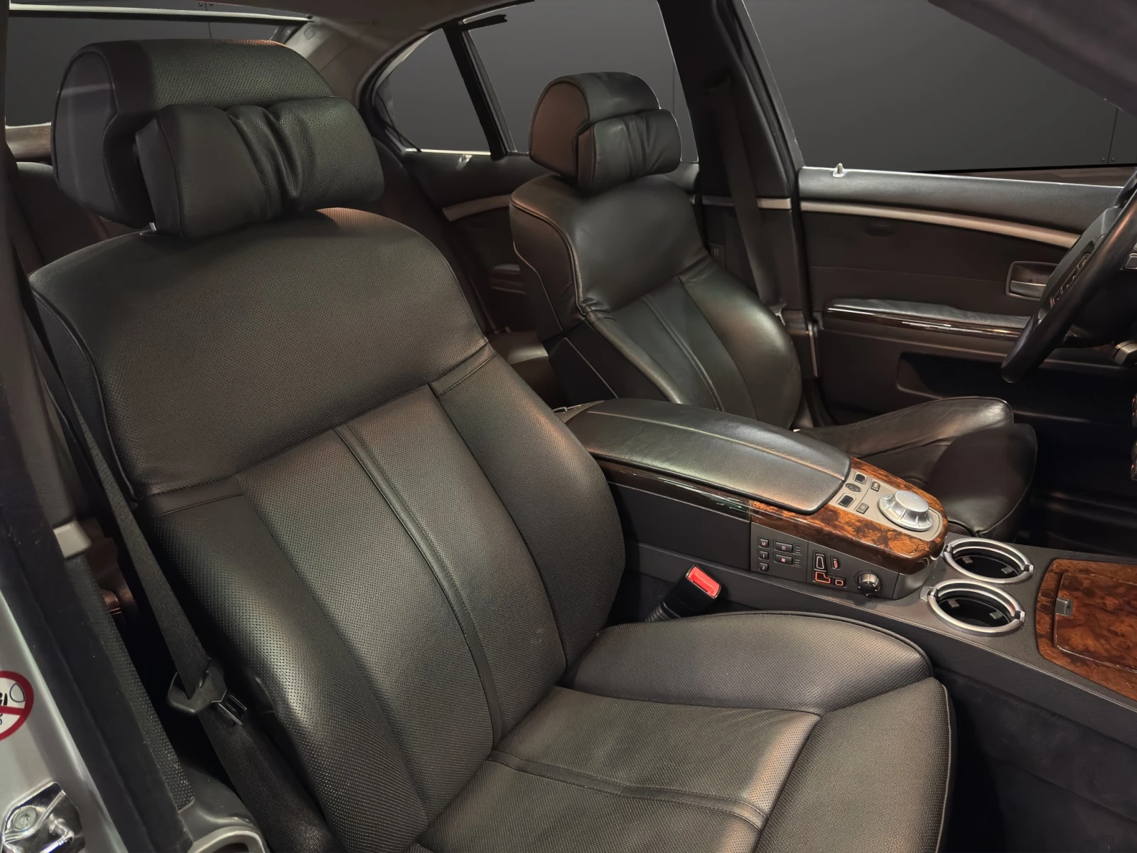 BMW 760 i, снимка 12 - Автомобили и джипове - 55988262