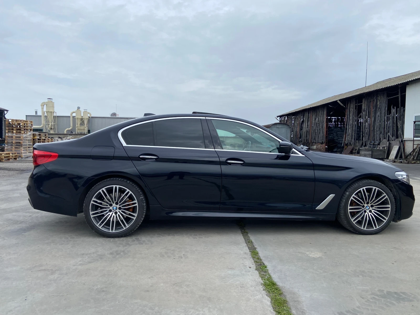 BMW 530 Xdrive / MPACK, снимка 4 - Автомобили и джипове - 55990145