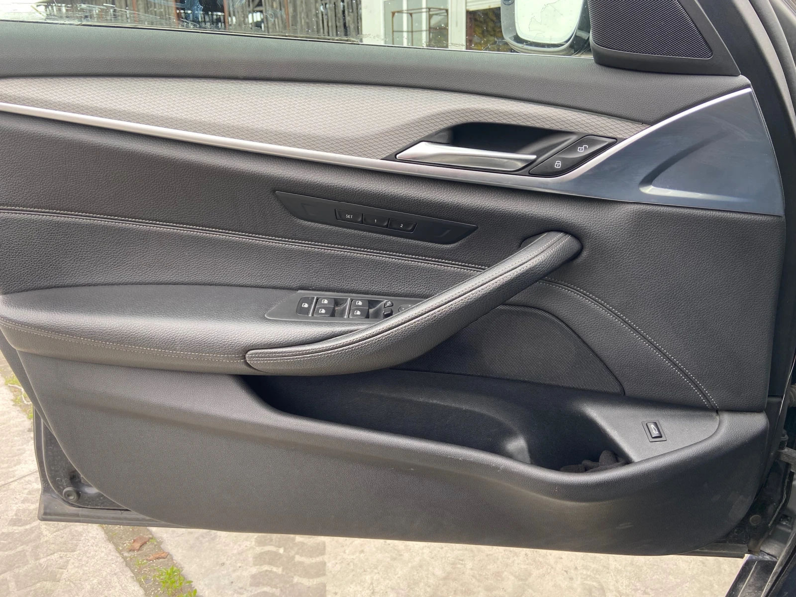 BMW 530 Xdrive / MPACK, снимка 9 - Автомобили и джипове - 55990145