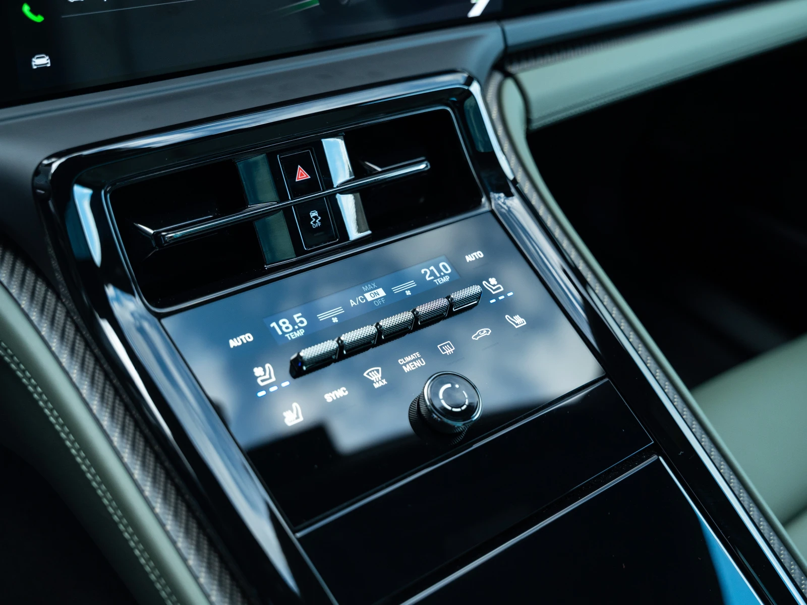 Porsche Panamera 4 E-Hybrid, снимка 13 - Автомобили и джипове - 56067755