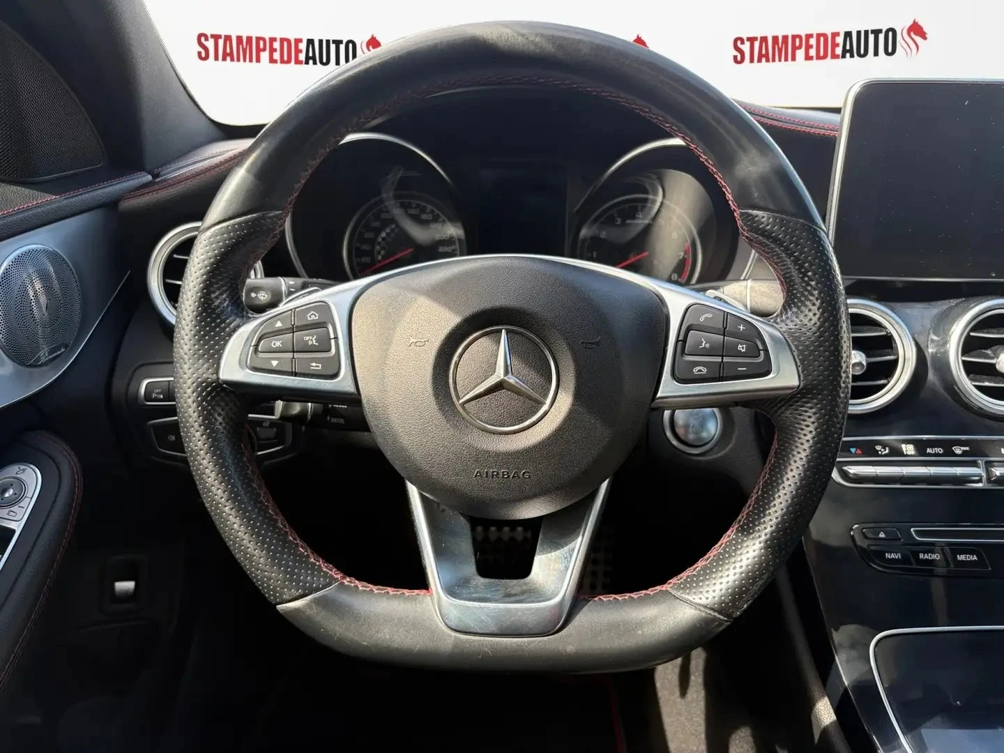 Mercedes-Benz C 43 AMG 4MATIC Цена до България & АвтоКредит, снимка 11 - Автомобили и джипове - 56119339