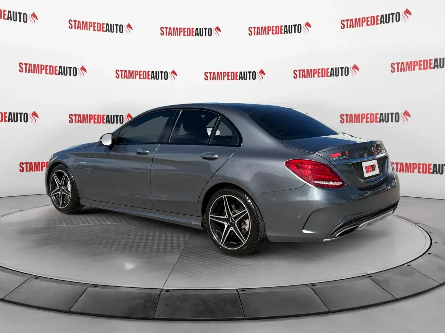 Mercedes-Benz C 43 AMG 4MATIC Цена до България & АвтоКредит, снимка 2 - Автомобили и джипове - 56119339