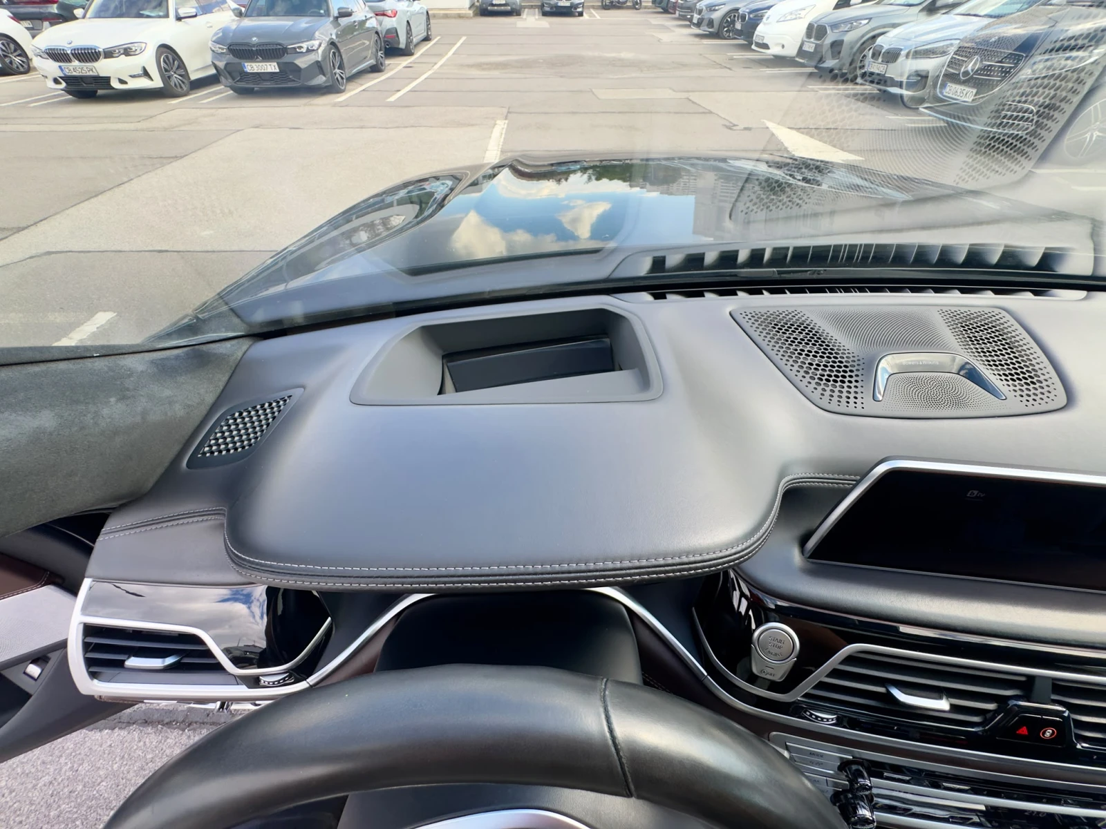 BMW 760 Li V12 xDrive , снимка 15 - Автомобили и джипове - 56208347