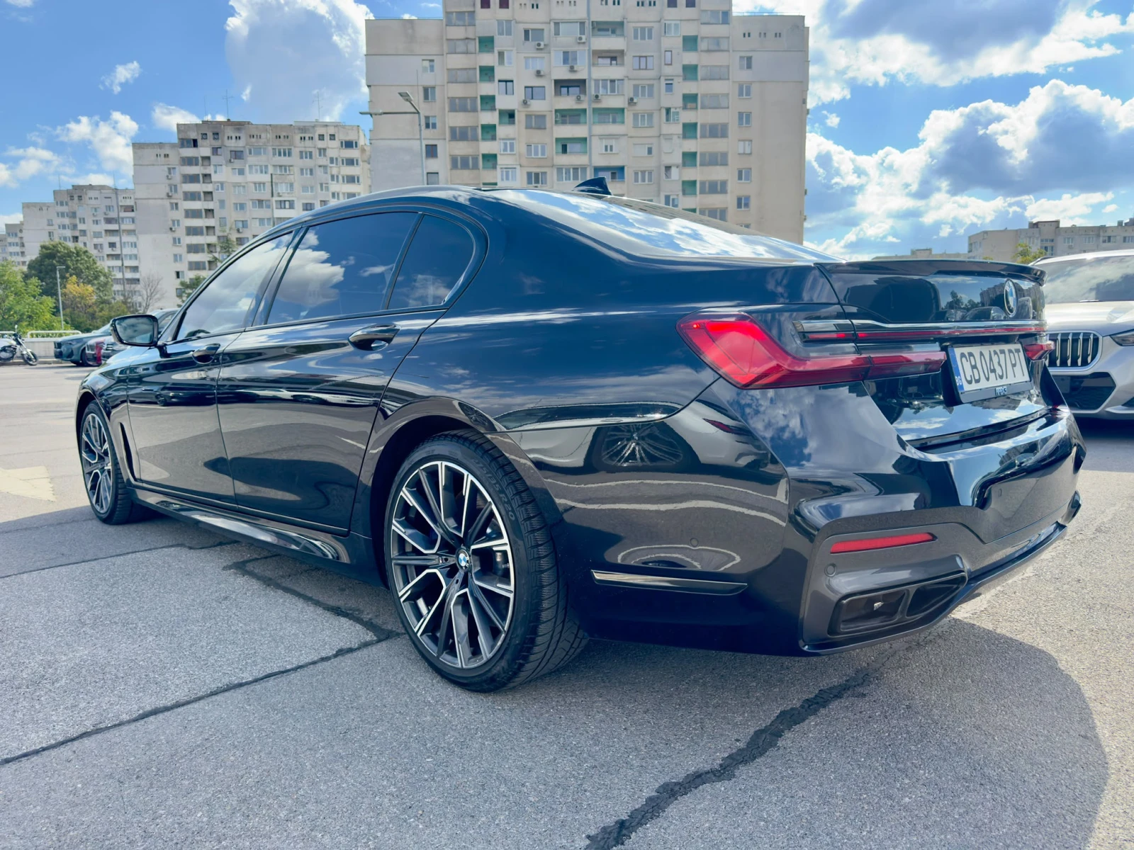 BMW 760 Li V12 xDrive , снимка 6 - Автомобили и джипове - 56208347