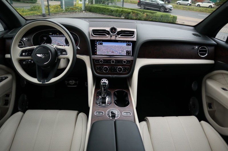 Bentley Bentayga V8/ LONG/ FIRST EDITION/AZURE/4-SEATS/ NAIM/ PANO/, снимка 13 - Автомобили и джипове - 43624853