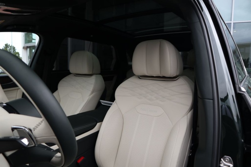 Bentley Bentayga V8/ LONG/ FIRST EDITION/AZURE/4-SEATS/ NAIM/ PANO/, снимка 9 - Автомобили и джипове - 43624853