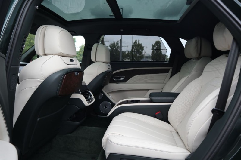Bentley Bentayga V8/ LONG/ FIRST EDITION/AZURE/4-SEATS/ NAIM/ PANO/, снимка 14 - Автомобили и джипове - 43624853