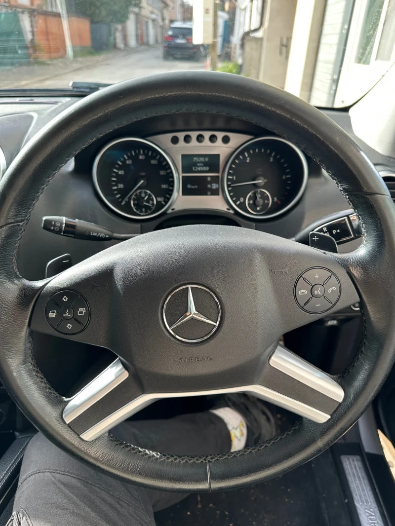 Mercedes-Benz ML 320, снимка 7 - Автомобили и джипове - 52538142