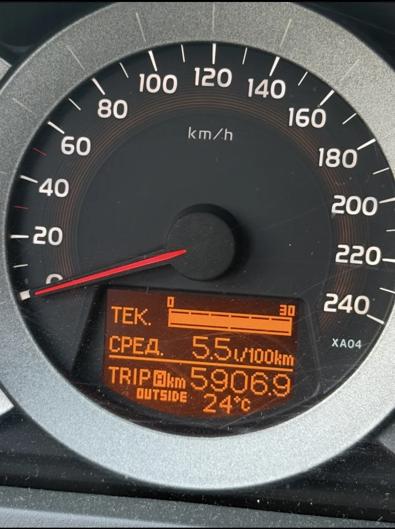 Toyota Rav4 2.2 D4D, снимка 7 - Автомобили и джипове - 53341907