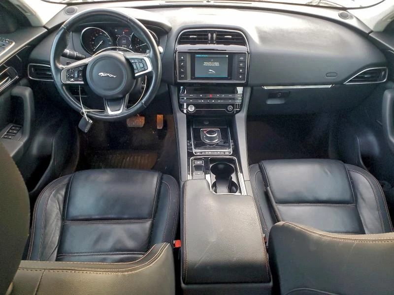 Jaguar F-PACE 2.0L 4 All wheel drive, снимка 14 - Автомобили и джипове - 53570820