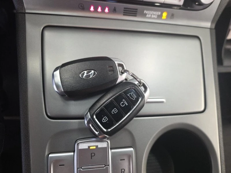 Hyundai Kona 42KWh/BLUELINK/ГАРАНЦИОННА/ТЕРМОПОМПА/SOH100%, снимка 10 - Автомобили и джипове - 54822425