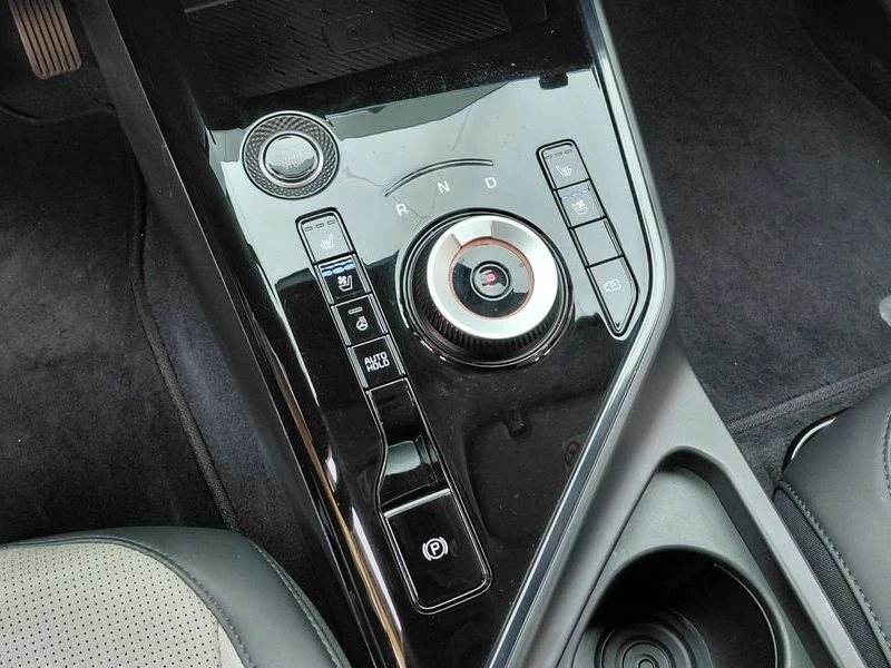 Kia Niro Prestige| 139к.с., снимка 9 - Автомобили и джипове - 56268822