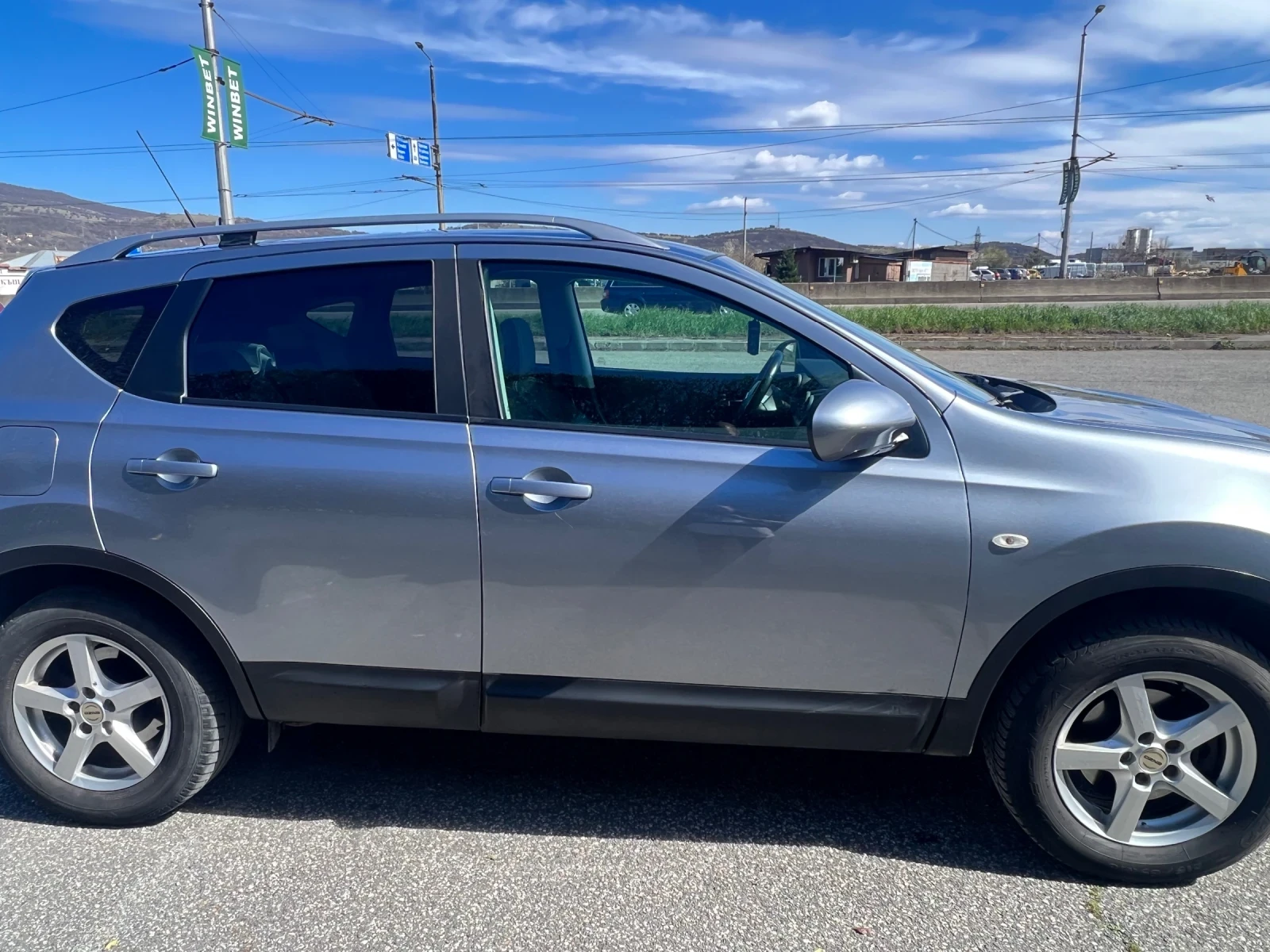 Nissan Qashqai NISSAN QASHQAI 1.6 ГАЗ!, снимка 4 - Автомобили и джипове - 53732263