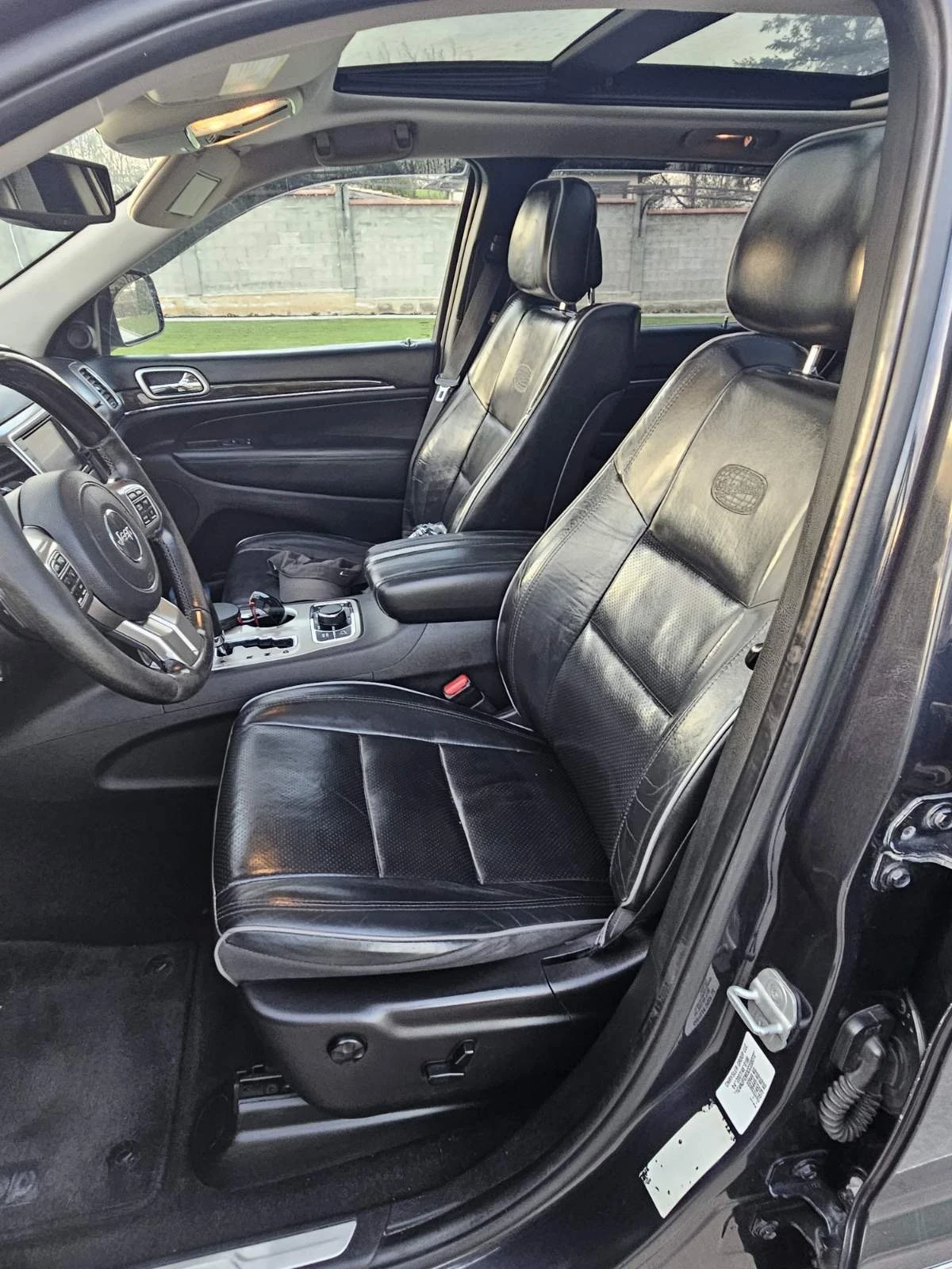 Jeep Cherokee Overland, снимка 8 - Автомобили и джипове - 54314520