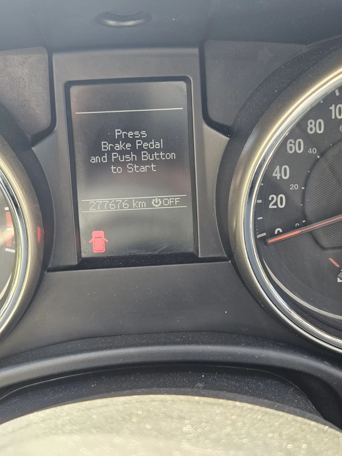 Jeep Cherokee Overland, снимка 15 - Автомобили и джипове - 54314520